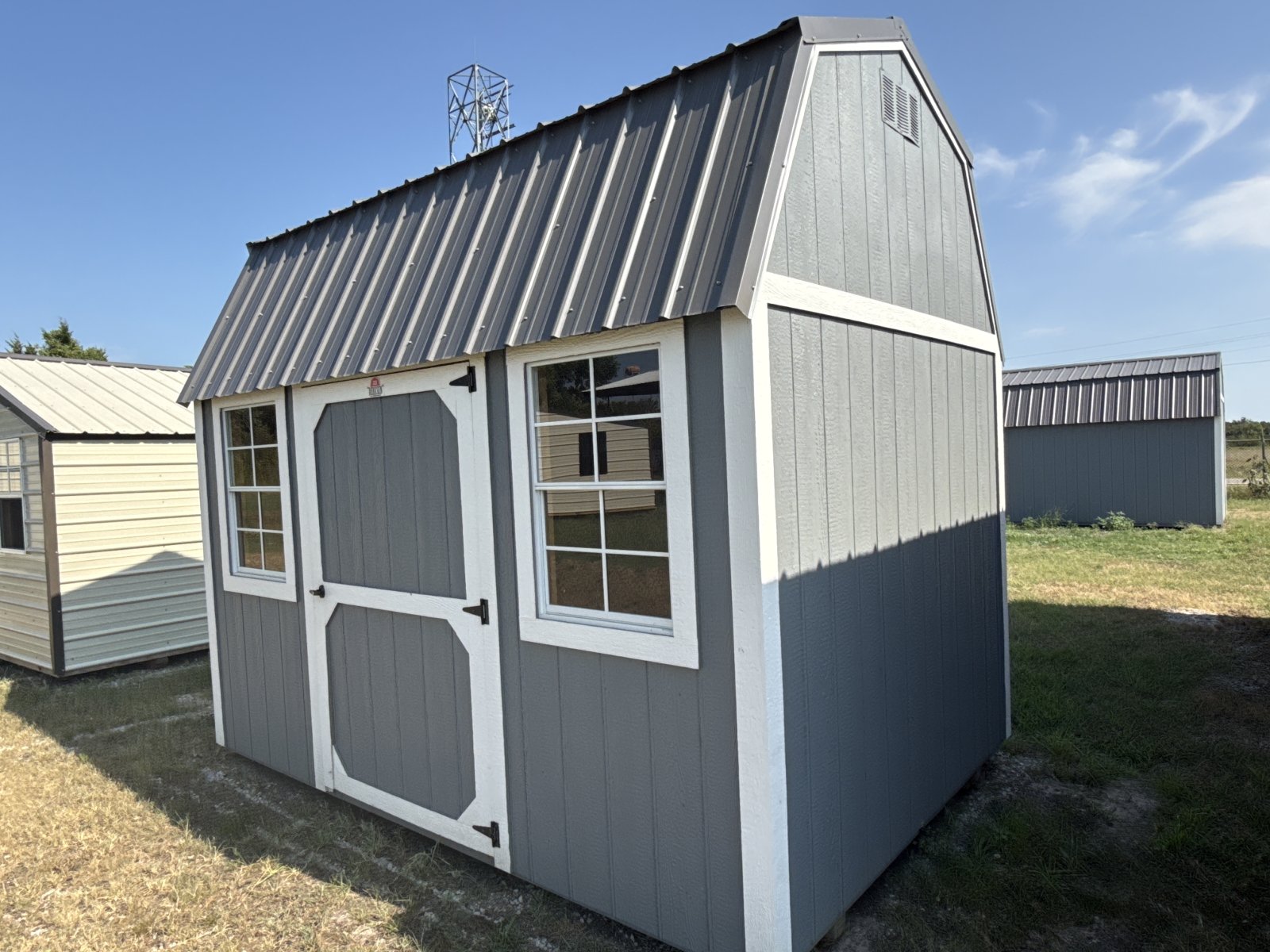 Painted - SIDE LOFTED BARN 8x12 photo 2