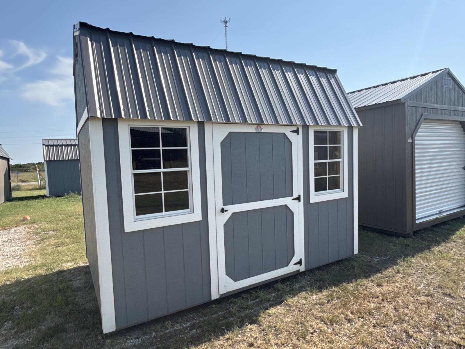 Painted - SIDE LOFTED BARN 8x12 photo 1